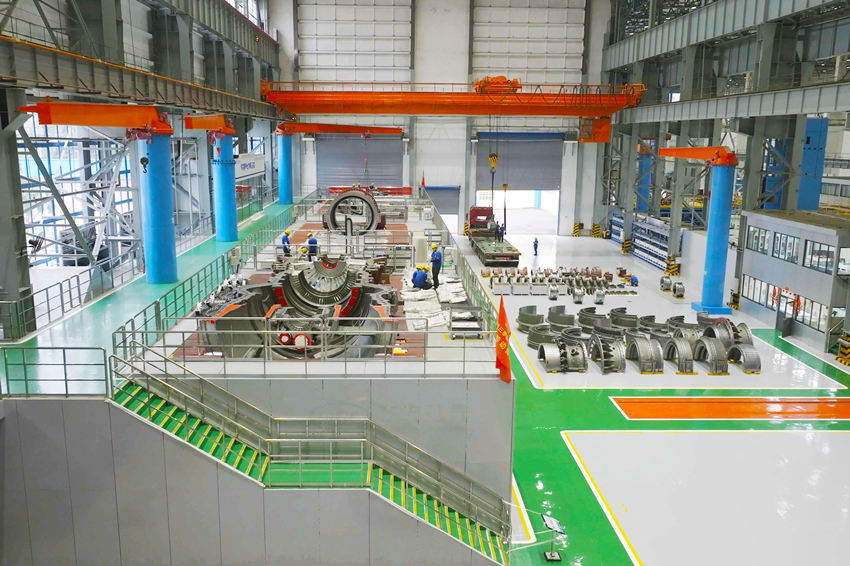 國內(nèi)首個燃機智慧制造基地數(shù)字總裝產(chǎn)線。于喜寶供圖